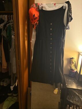 Source Unknown Black Sleeveless Button-Front Midi Dress